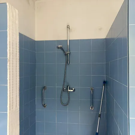 Maison De 12 Et Piscine