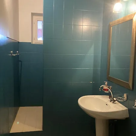 Maison De 12 Et Piscine * Colognac