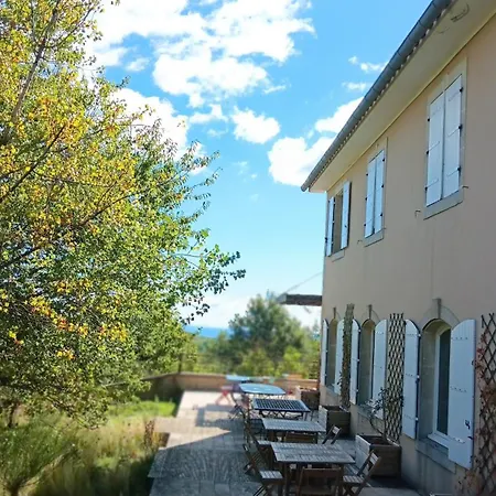 Maison De 12 Et Piscine Holiday home