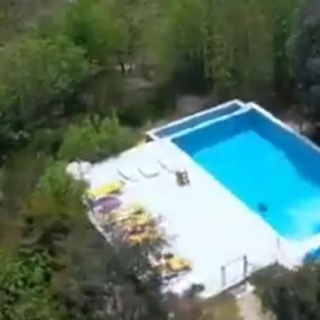 Maison De 12 Et Piscine